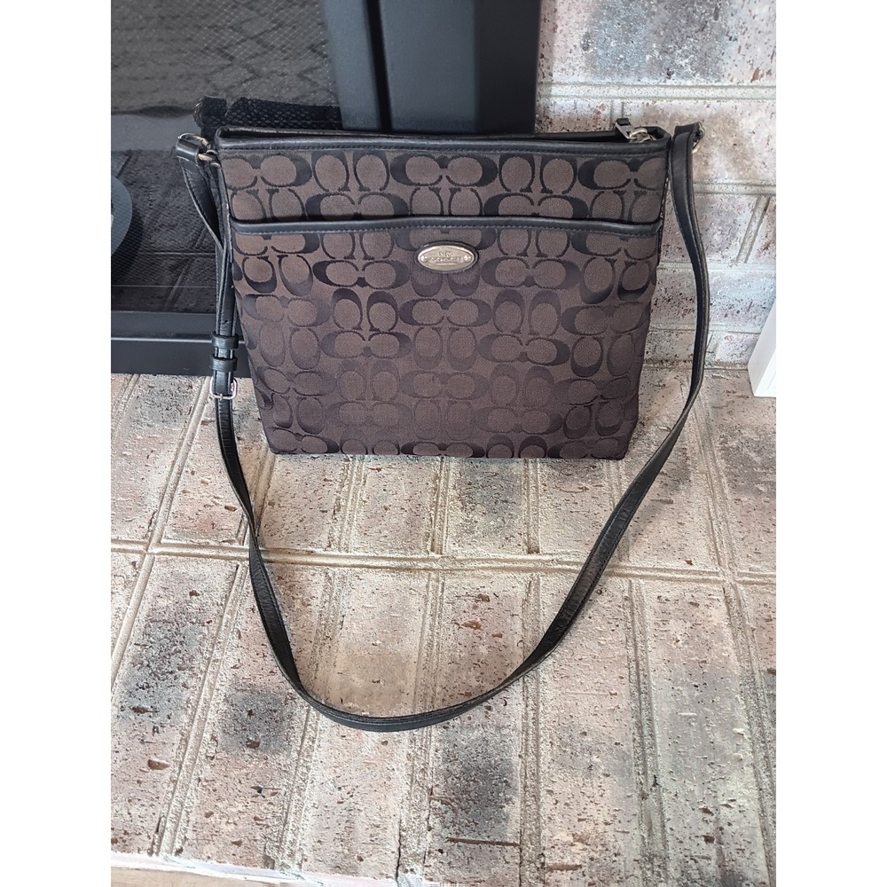 Coach Vintage 2015 Crossbody Bag Brown Signature Canvas #F36378 Leather Strap